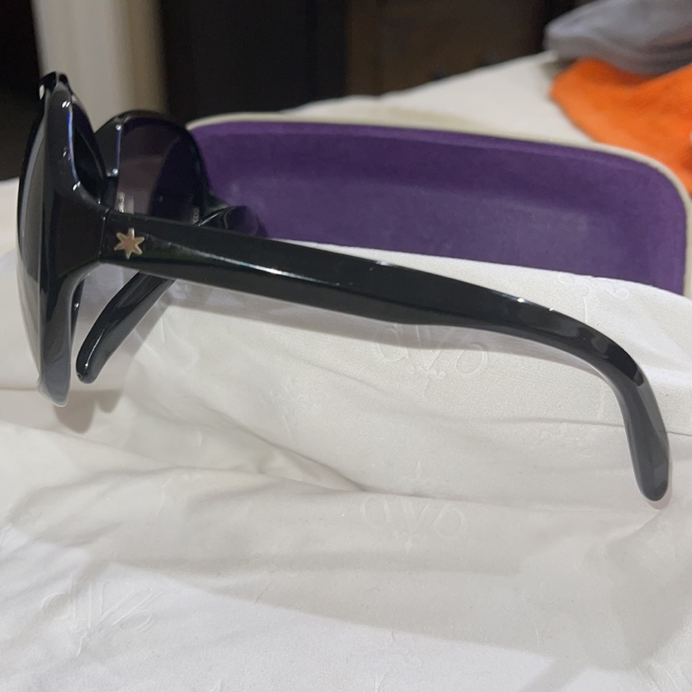Victoria Beckham black glasses - Picture 3 of 6